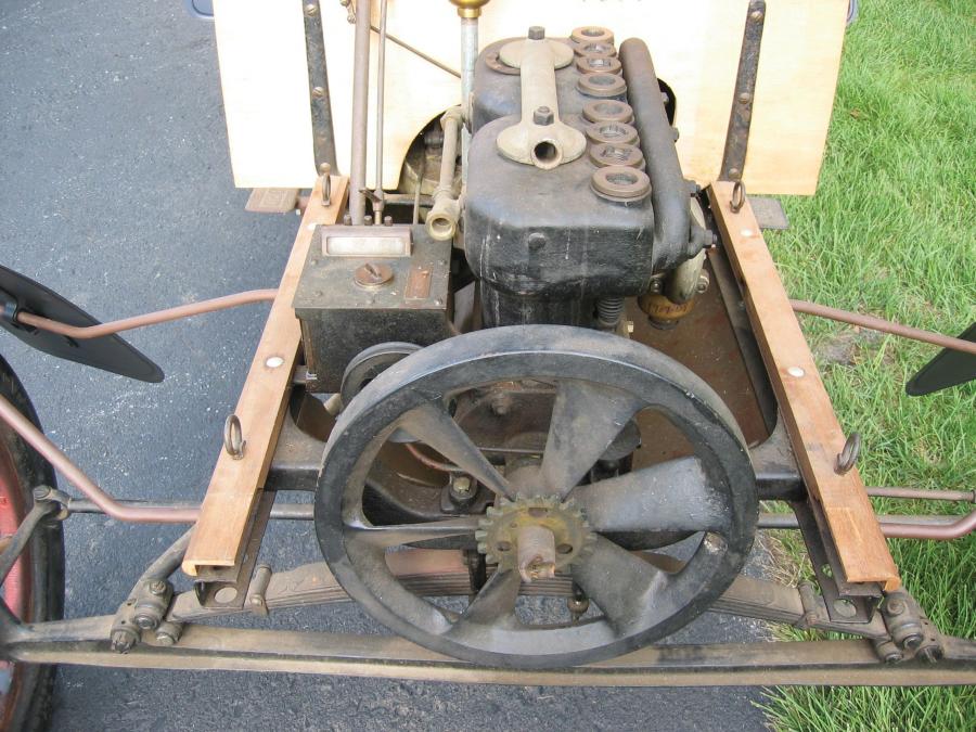  Ford Model N Runabout 1906 года  (фото 12 из 17)